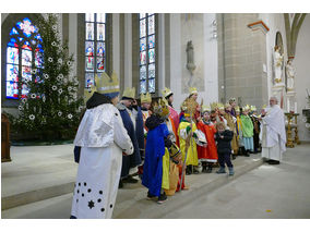 Aussendung der Sternsinger in Naumburg (Foto: Karl-Franz Thiede)